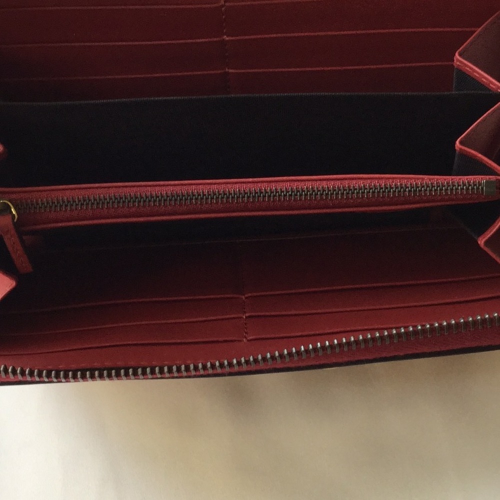 GUCCI QUEEN MARGARET BEE ZIP AROUND WALLET NWT🐝🐝 - Picture 4 of 10